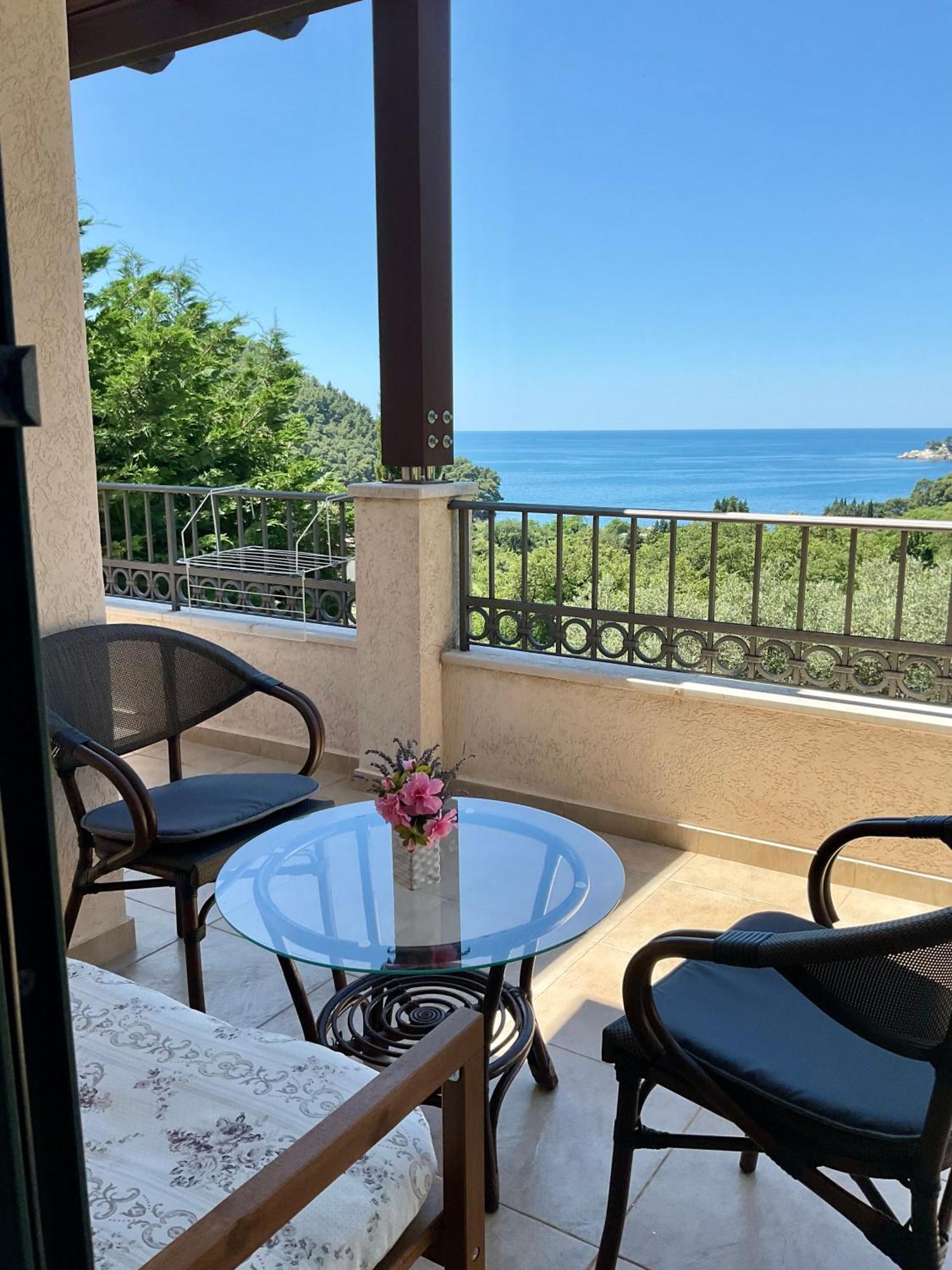 Bay View Apartments Petrovac na moru Exterior foto